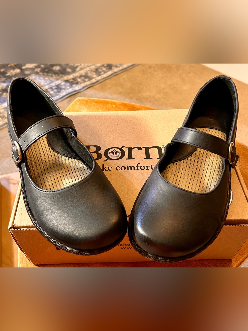 Retired Børn Black Leather Mary Jane Comfort Heels Size 10M, Excellent condition